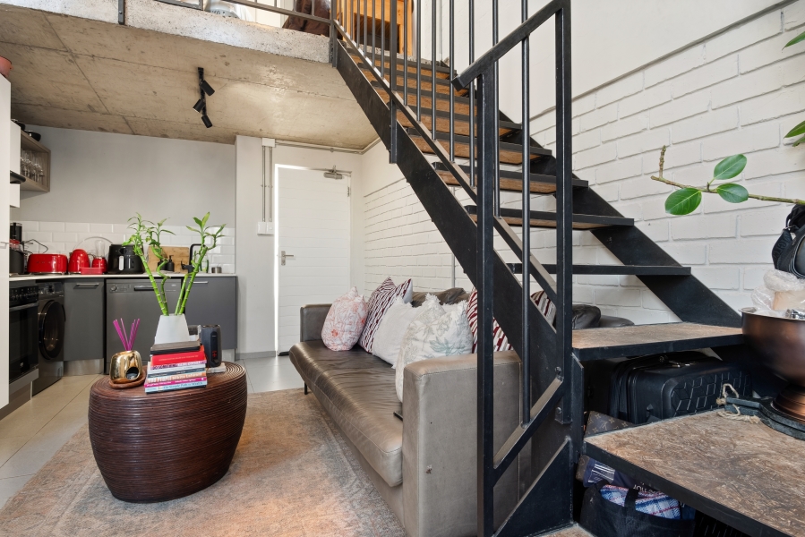 1 Bedroom Property for Sale in Observatory Western Cape